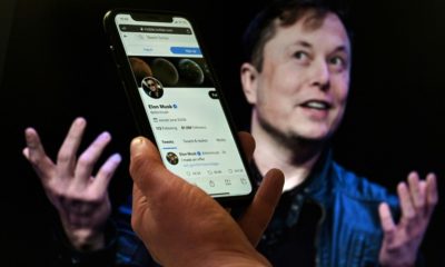 Tesla boss Elon Musk is courting big Twitter shareholders such as co-founder Jack Dorsey as he looks to rely less on debt in his bid to buy the global one-to-many messaging platform.