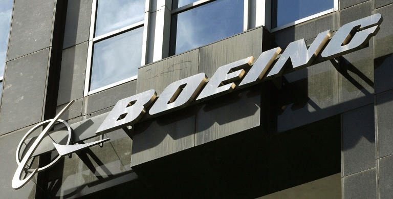 Boeing will relocate its headquarters from Chicago to the Washington area