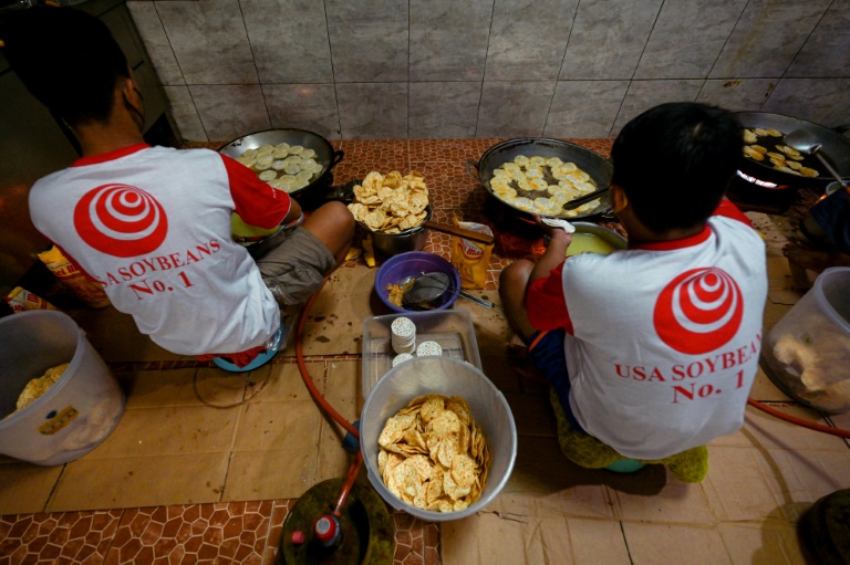 After Russian troops invaded Ukraine, Indonesian housewife Liesye Setiana was forced to close her banana chip business as cooking oil ran out