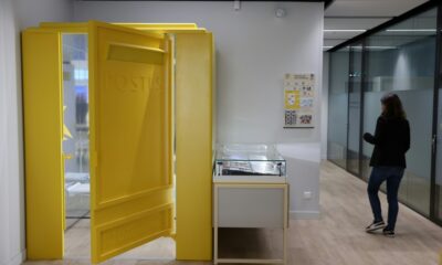 The changing room is modelled after a French post box